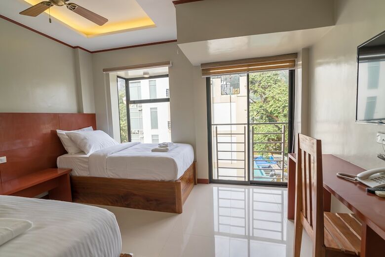 Coral Cliff Hotel