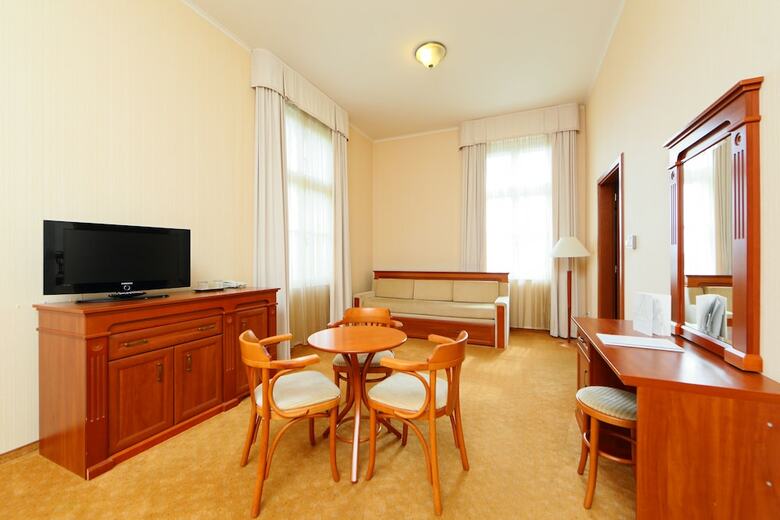 Anna Grand Hotel