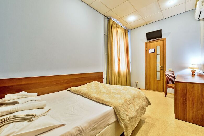 Berison Hudyakova Hotel