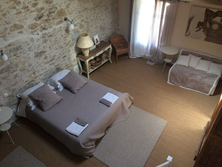 Hotel La Maison Vieille