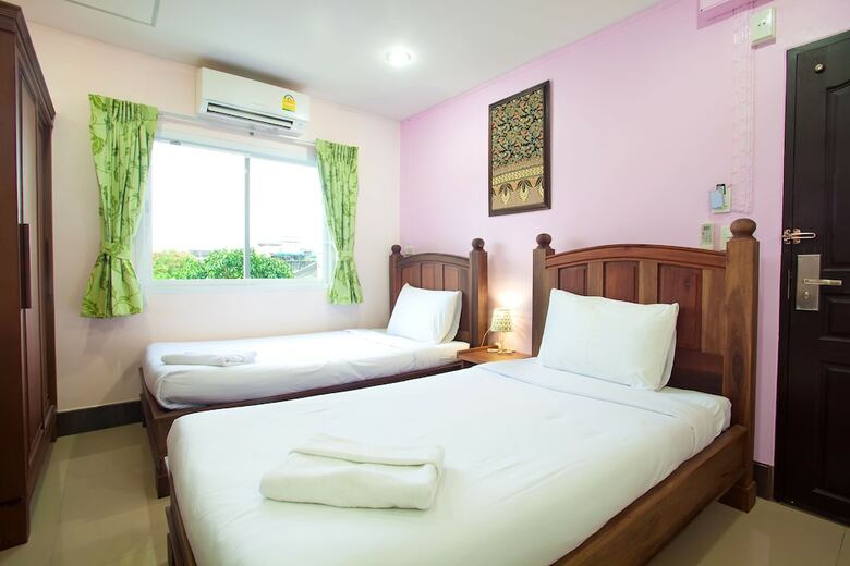 Hotel Baan Sutra Guesthouse