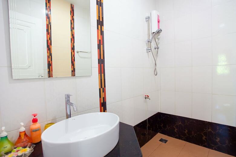 Hotel Baan Sutra Guesthouse