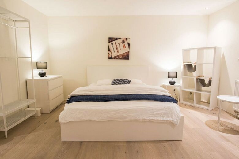 Keyforge City Apartments Waldst�tter 8