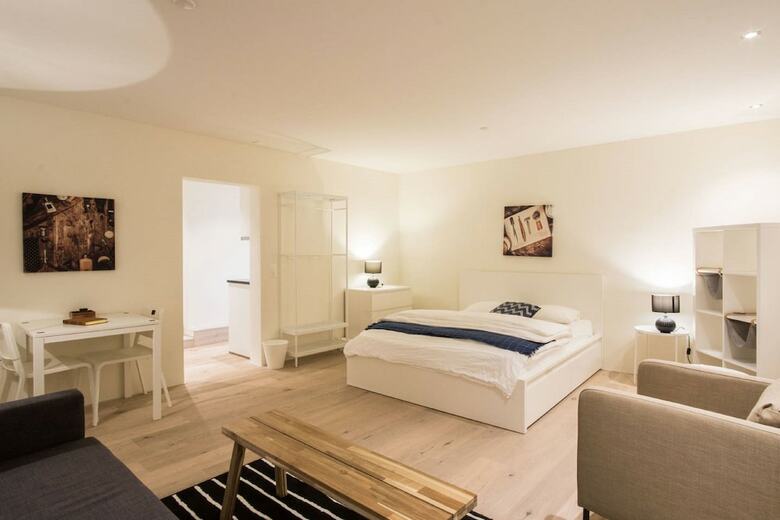 Keyforge City Apartments Waldst�tter 8