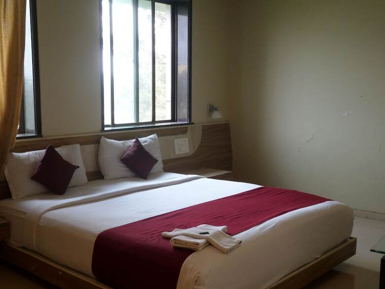Hotel Neelam Executive