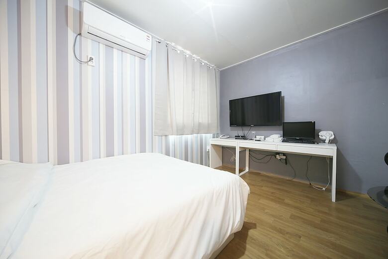Gunsan La Siesta Hotel