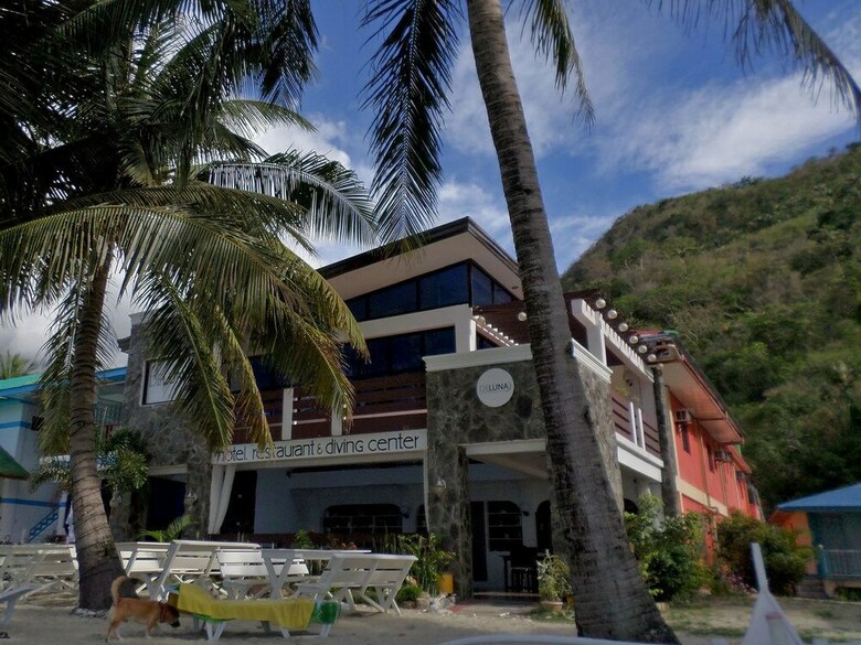 Hotel Deluna Diving Resort