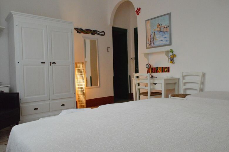 Alma Mater B&B