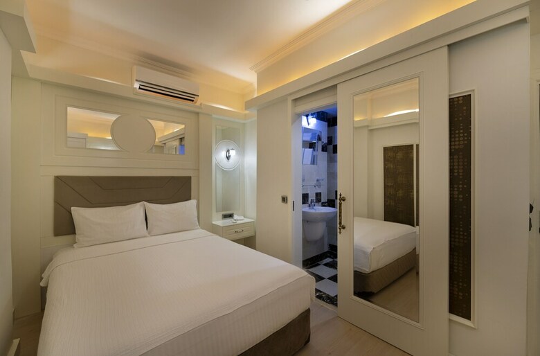 Hotel Castle Pansiyon