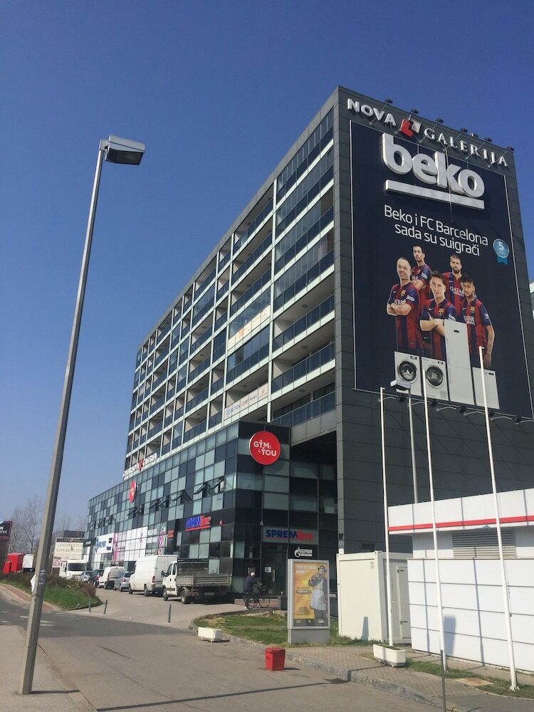 Aparthotel West Side Gallery Apartments