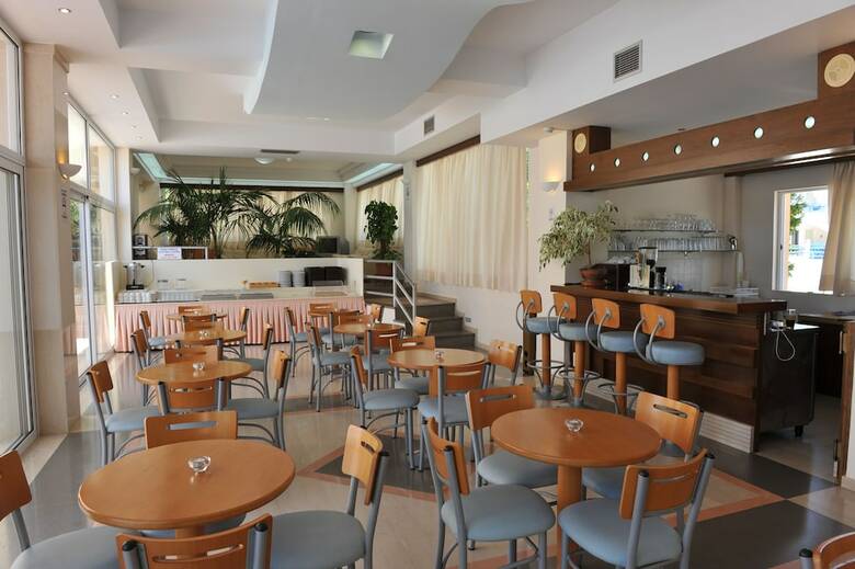 Aparthotel Adonis Hotel