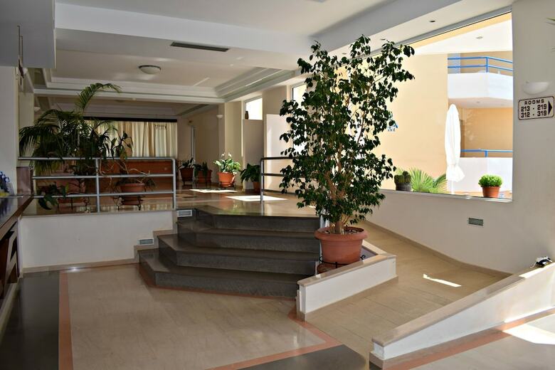 Aparthotel Adonis Hotel
