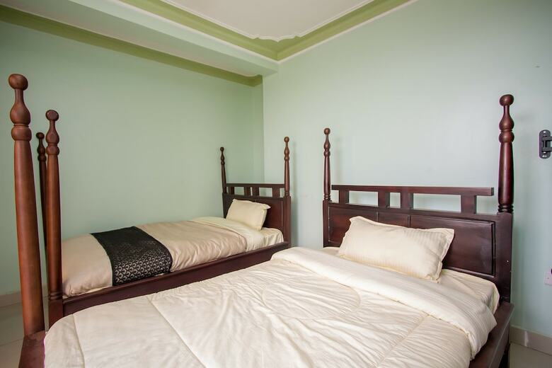 Tesh Hotel