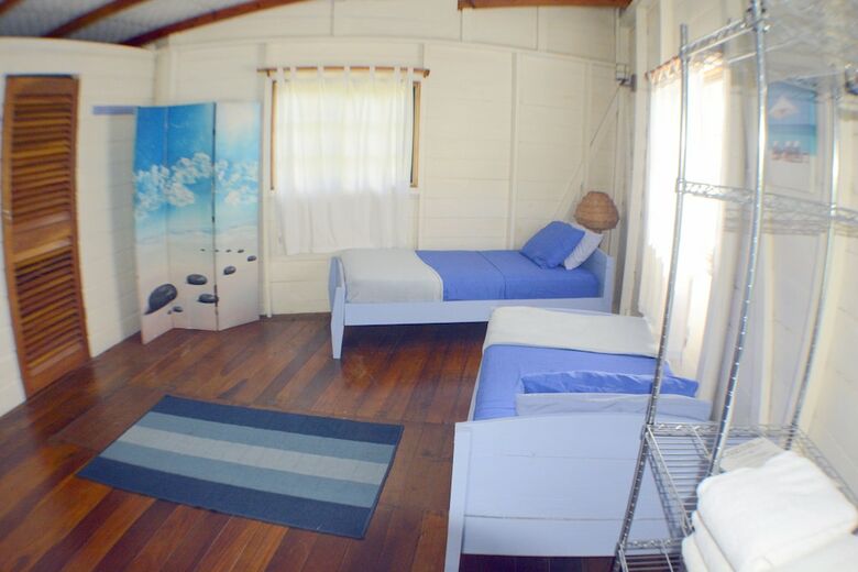 Hotel Cosmic Crab Resort