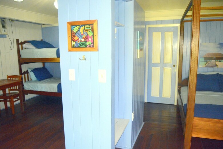 Hotel Cosmic Crab Resort