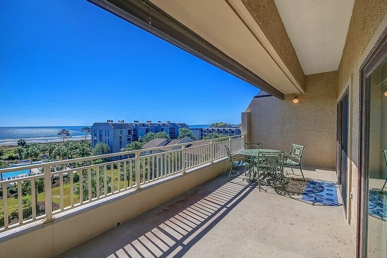 Shorewood Oceanfront - 2 & 3 Bedroom Villas