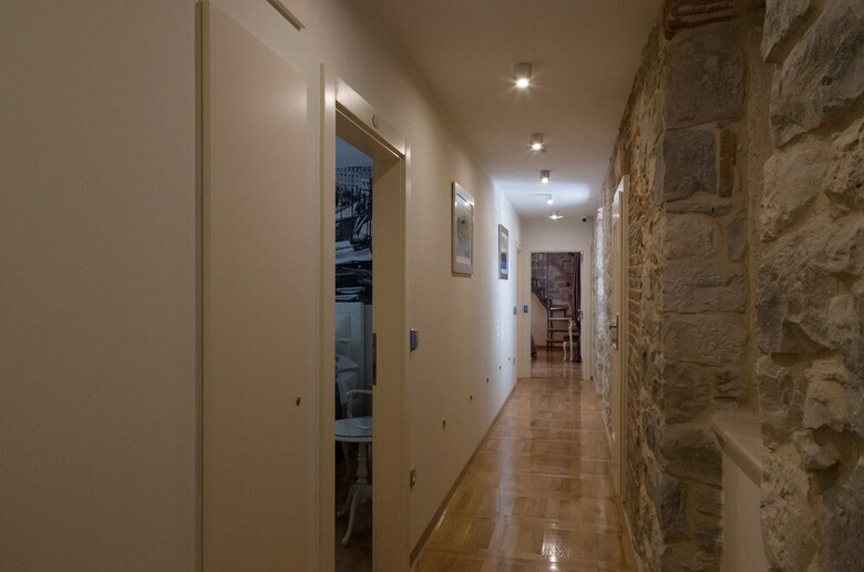 Apartamentos Gothic Palace - Luxury Rooms