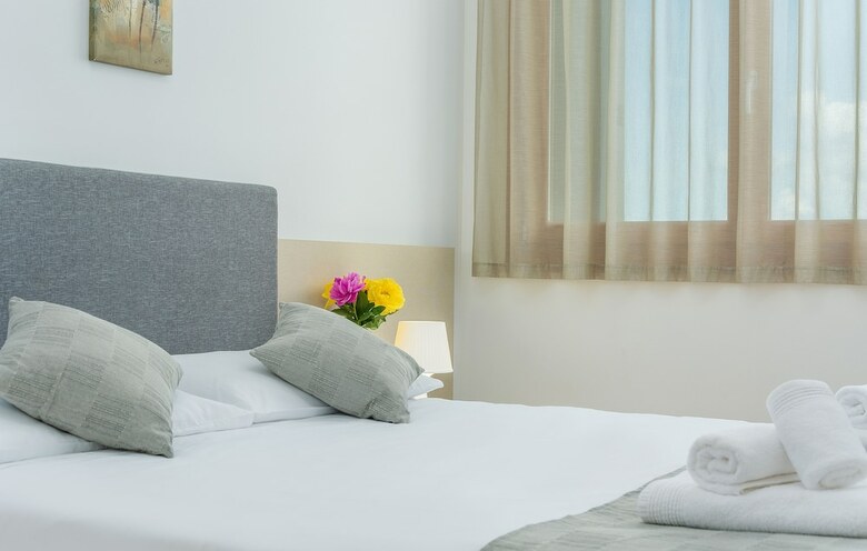 Apartamentos Maj Residence