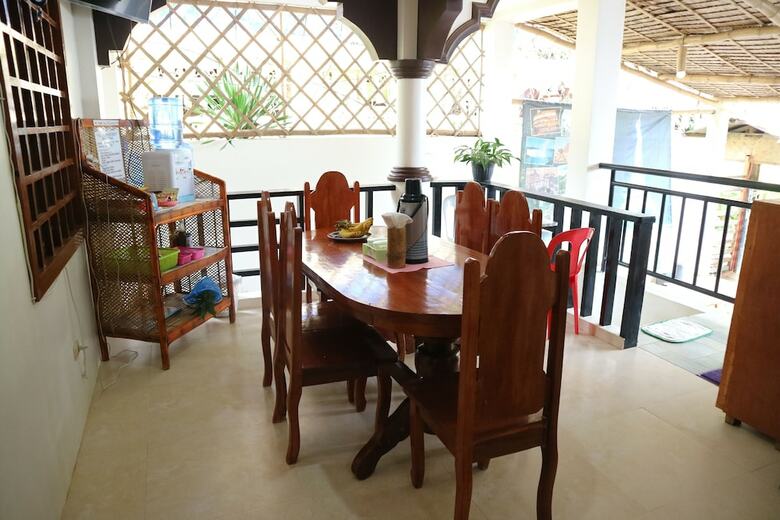 Aleston Secret Hotel