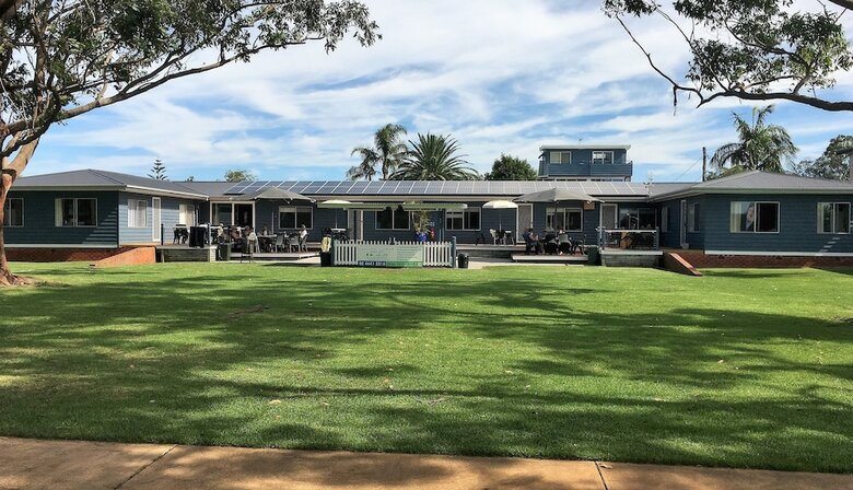 Cabana Laguna Lodge Holiday Units