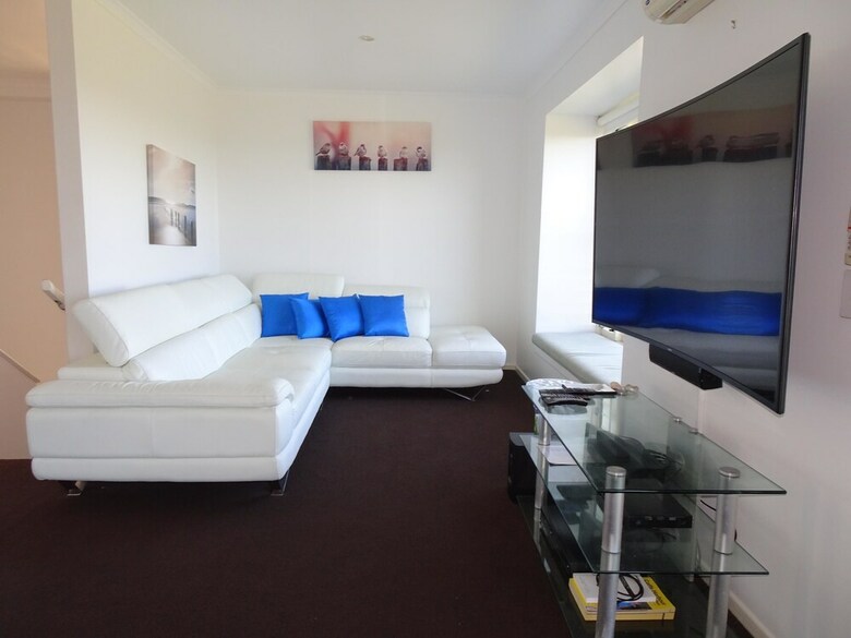 Sea Views At Aqualuna - 3 Bed Apartment