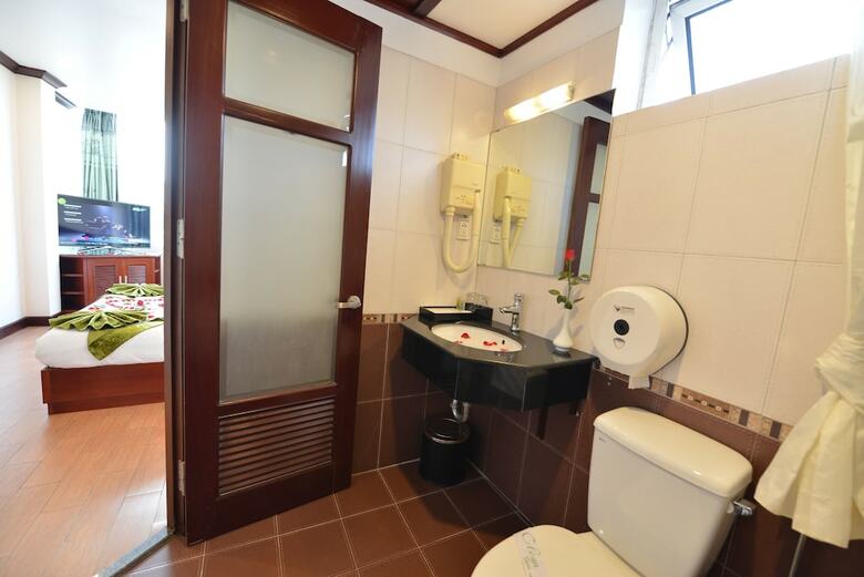 Blue Ha Noi Inn Legend Hotel