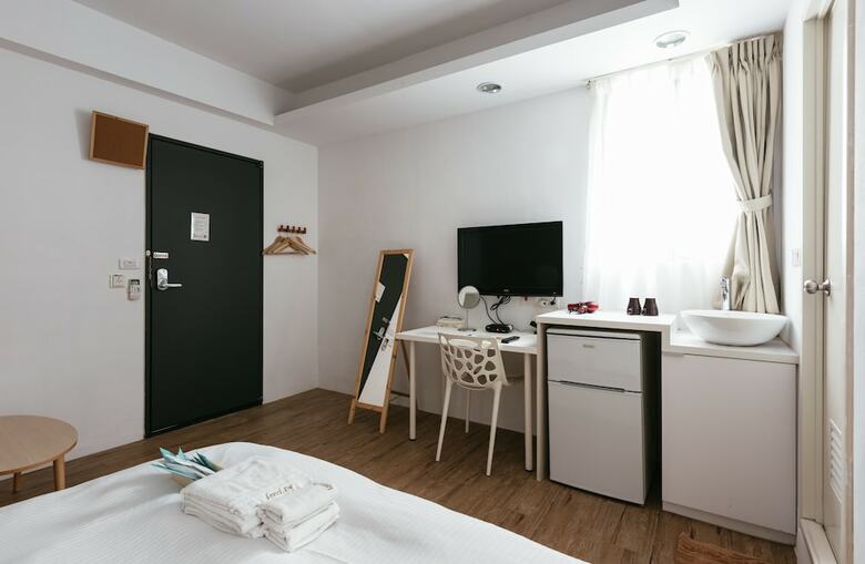 Hotel Love I