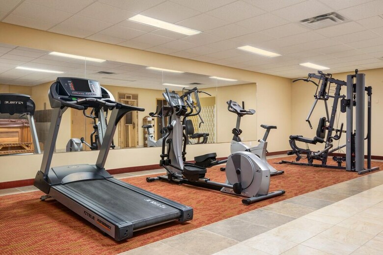 Hotel Grande Cache Inn And Suites