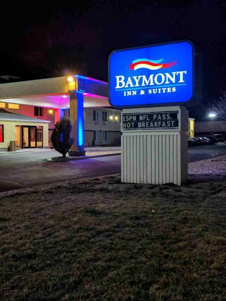 Hotel Baymont By Wyndham Limon
