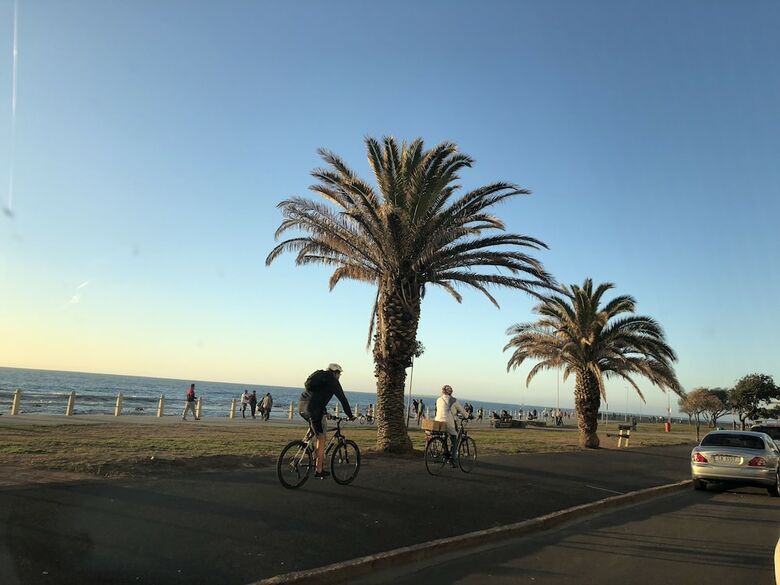 Hotel Sea Point Inn