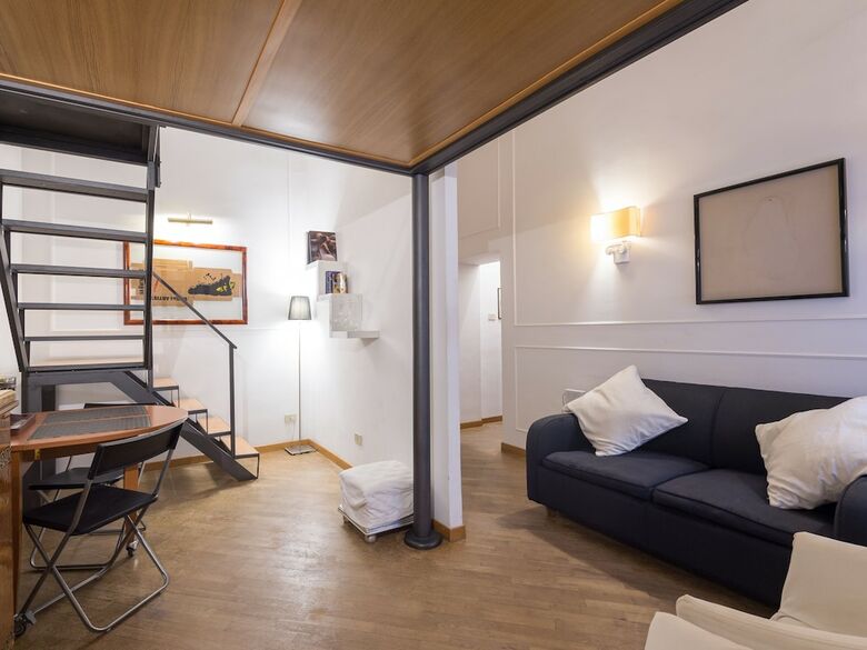 Ara Pacis Luxury Apartment
