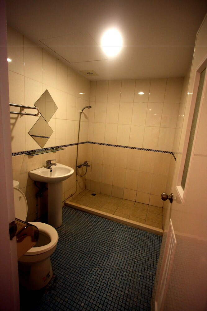 Hotel Rainbow Nest Hostel