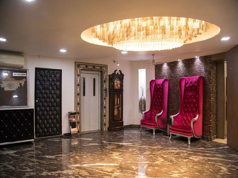 Oyo 1101 Hotel Orient Grand