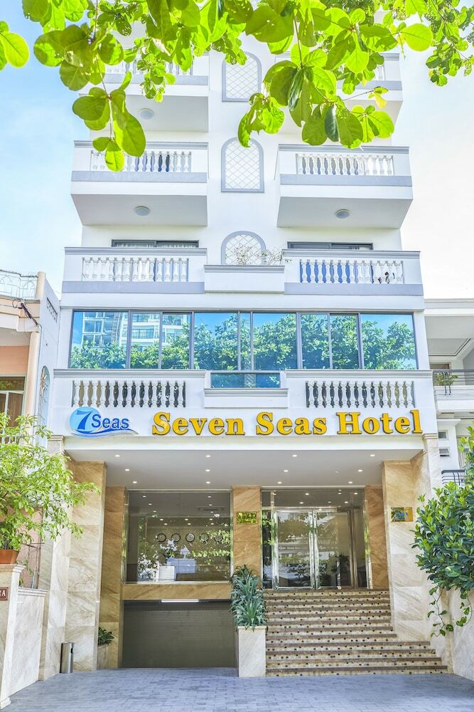 Seven Seas Hotel And Apartment