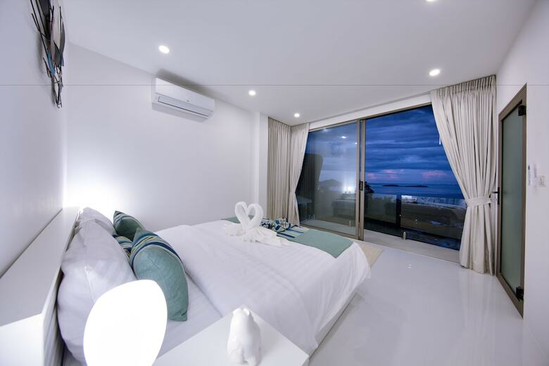 Amazing Seaview 3 Bedroom Villa Flora