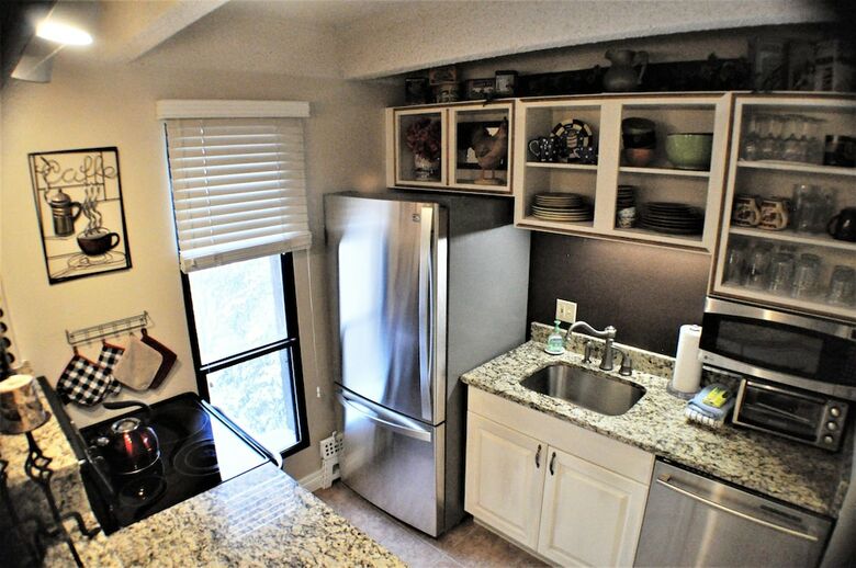 Ten Mile Island 2 Bed Plus Den