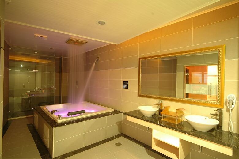 Hotel I-like Motel