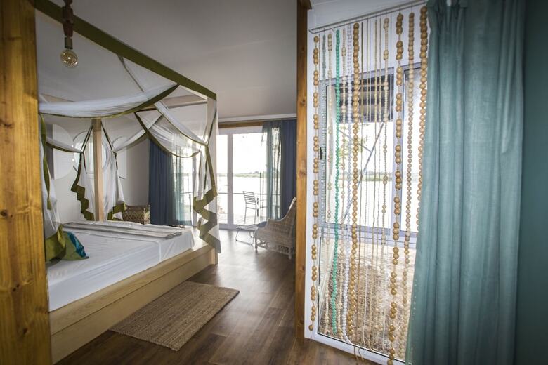 Posada Zambezi Mubala Lodge