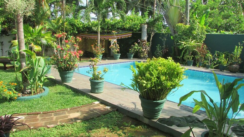 Hotel Sankarest Villa