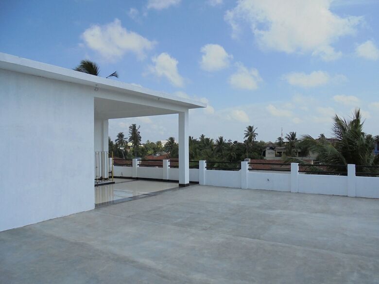 Yoho Jmf Apartments