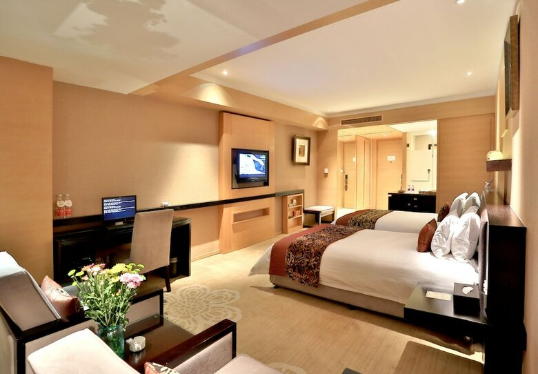 Yiwu Bali Plaza Hotel