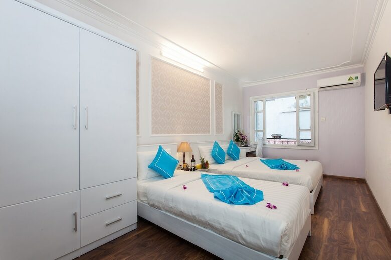 Hostal Hanoi Buddy Inn & Travel