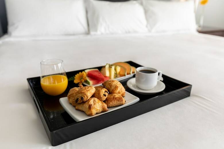 Imperia Hotel And Suites