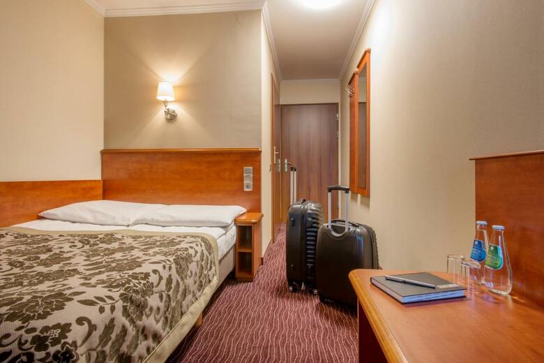 Hotel Krakus(.)