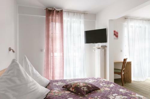 Hostal Gasthof H�henrain