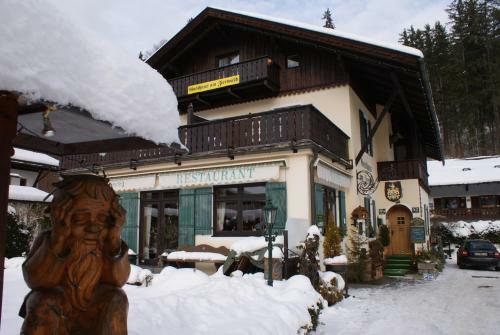 Hostal Gasthaus Am Zierwald