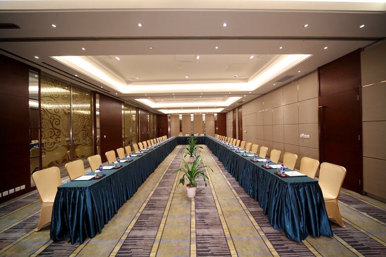 Tongli Lakeview Hotel