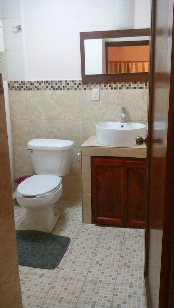 Hotel Do�a Chela En Calvillo