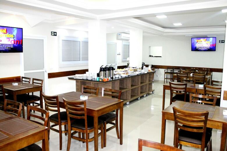 Avar� Plaza Hotel Plus