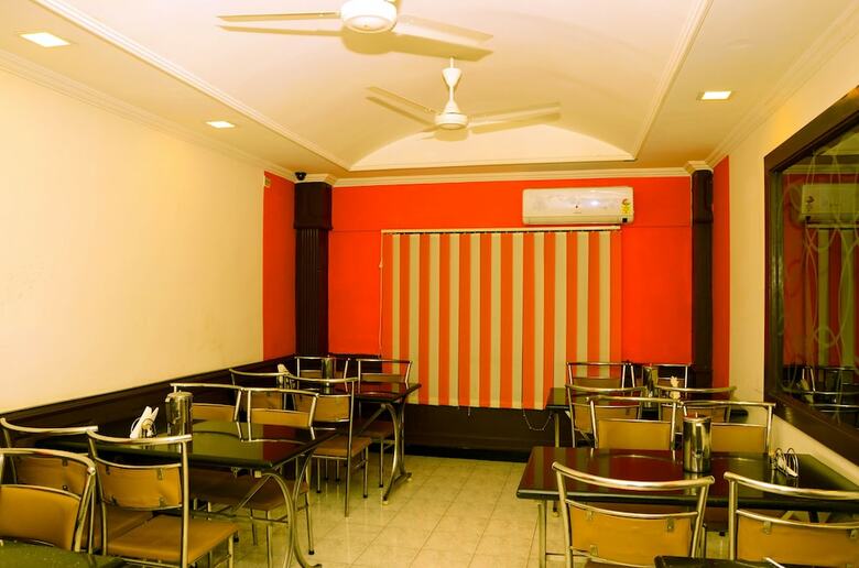 Hotel Gowtham